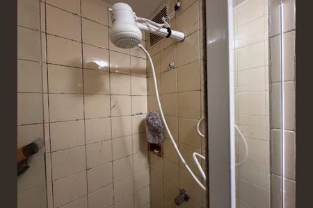 Apartamento à venda com 52m², 2 quartos e 1 vaga Apartamento à venda com 52m², 2 quartos e 1 vagaBanheiro Social