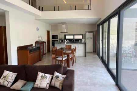 Casa à venda com 3 quartos, 305m² em Swiss Park, Campinas