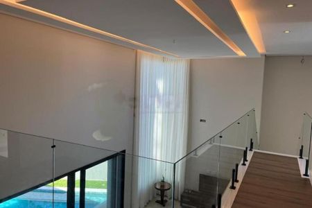 Casa à venda com 3 quartos, 305m² em Swiss Park, Campinas