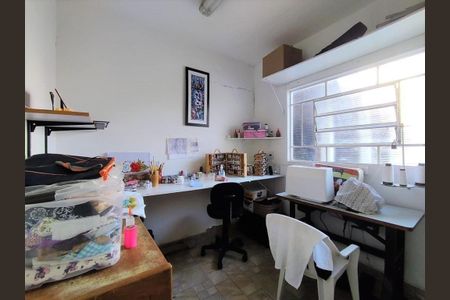 Casa à venda com 175m², 3 quartos e 1 vaga