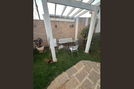 Casa à venda com 146m², 3 quartos e 2 vagas