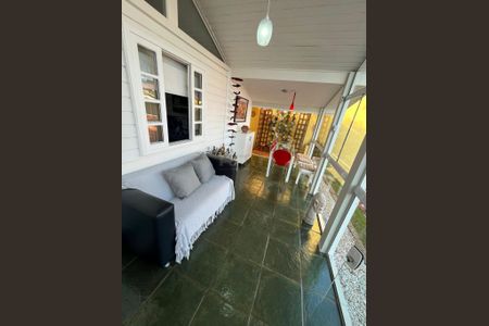 Casa à venda com 146m², 3 quartos e 2 vagas