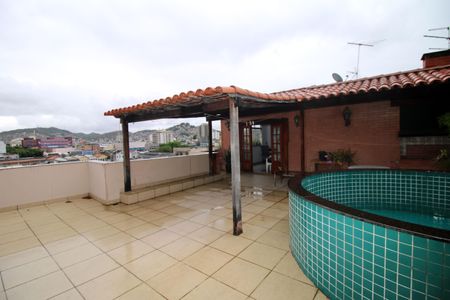 Apartamento para alugar com 130m², 2 quartos e 1 vagaTerraço