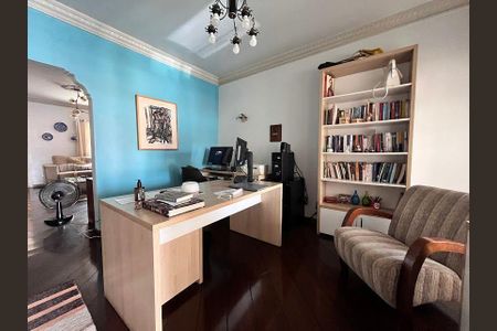 Casa à venda com 3 quartos, 650m² em Pompeia, São Paulo