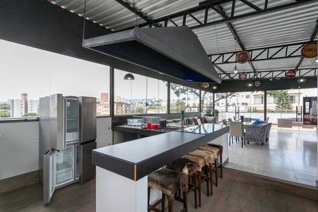 Casa à venda com 380m², 4 quartos e 3 vagas Casa à venda com 380m², 4 quartos e 3 vagasCobertura