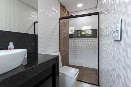 Casa à venda com 380m², 4 quartos e 3 vagas Casa à venda com 380m², 4 quartos e 3 vagasBanheiro da suíte 2 da Cobertura