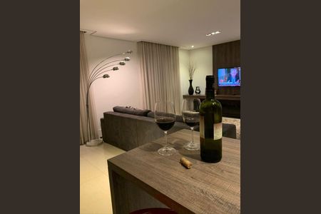 Apartamento à venda com 3 quartos, 202m² em Alphaville Empresarial, Santana de Parnaíba