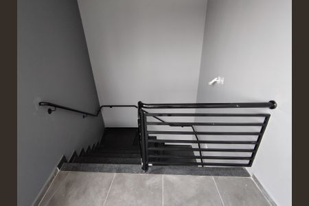 Studio à venda com 37m², 1 quarto e sem vaga Studio à venda com 37m², 1 quarto e sem vagaEscada