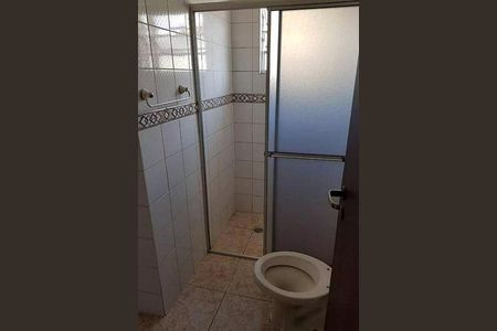 Casa à venda com 3 quartos, 200m² em São Lucas, São Paulo