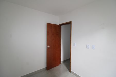 Quarto de kitnet/studio para alugar com 1 quarto, 200m² em Jardim do Colegio (zona Norte), São Paulo