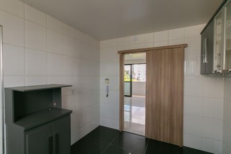 Apartamento à venda com 180m², 4 quartos e 4 vagas Apartamento à venda com 180m², 4 quartos e 4 vagasCozinha