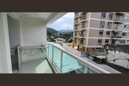 Apartamento à venda com 2 quartos, 55m² em Pechincha, Rio de Janeiro
