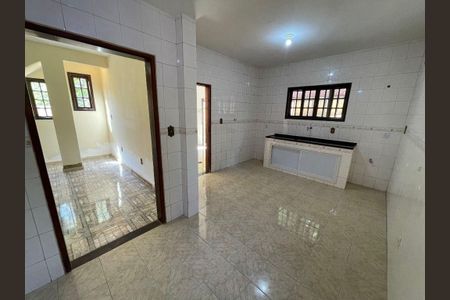 Casa à venda com 4 quartos, 160m² em Itaipu, Niterói
