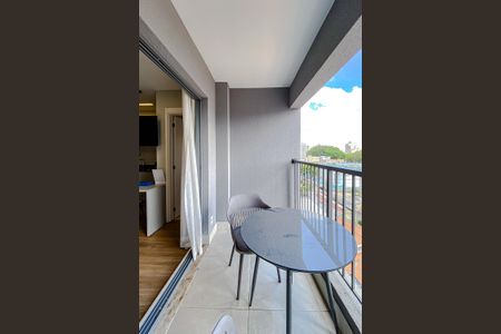 Studio à venda com 28m², 1 quarto e sem vagaVaranda Studio