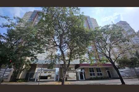 Apartamento para alugar com 99m², 3 quartos e 2 vagas Apartamento para alugar com 99m², 3 quartos e 2 vagasFachada