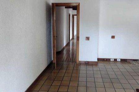 Casa à venda com 5 quartos, 422m² em Piratininga, Niterói