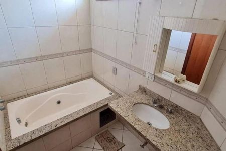 Casa à venda com 4 quartos, 220m² em Vila Nair, São Paulo