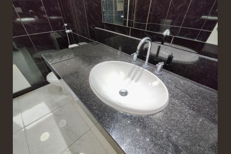 Apartamento à venda com 140m², 4 quartos e sem vagaBanheiro Corredor