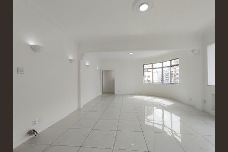 Sala de apartamento à venda com 4 quartos, 140m² em Praça da Bandeira, Rio de Janeiro