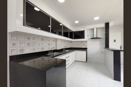 Apartamento à venda com 140m², 4 quartos e sem vagaCozinha