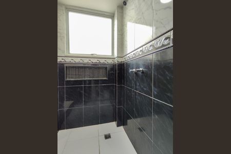 Apartamento à venda com 140m², 4 quartos e sem vagaBanheiro Corredor