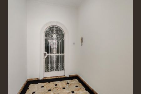 Entrada de apartamento à venda com 4 quartos, 140m² em Praça da Bandeira, Rio de Janeiro