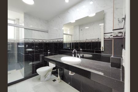 Apartamento à venda com 140m², 4 quartos e sem vagaBanheiro Corredor