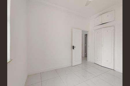 Apartamento à venda com 140m², 4 quartos e sem vagaQuarto 2