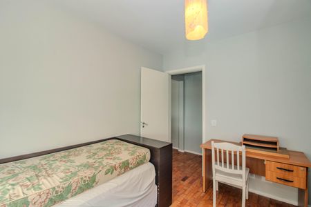 Quarto 1 de apartamento para alugar com 2 quartos, 64m² em Bom Jesus, Porto Alegre