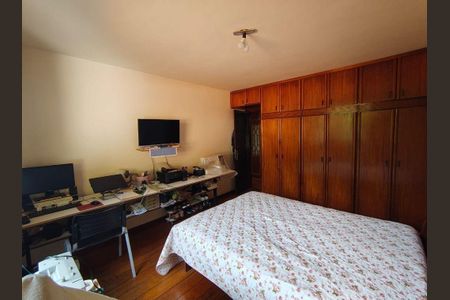 Casa à venda com 3 quartos, 301m² em Piratininga, Niterói