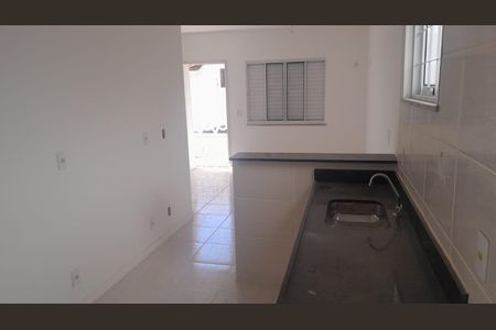 Casa à venda com 2 quartos, 56m² em Sapê, Niterói