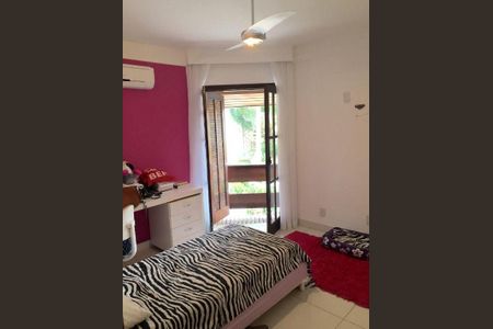 Casa à venda com 3 quartos, 400m² em Itaipu, Niterói