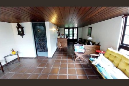 Casa à venda com 3 quartos, 204m² em Largo da Batalha, Niterói