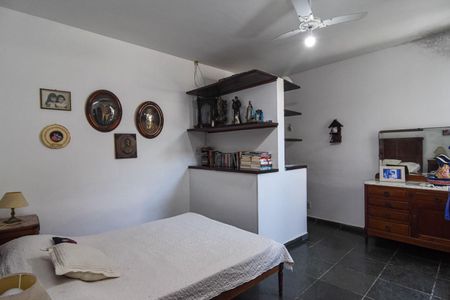 Casa à venda com 4 quartos, 360m² em Cafubá, Niterói