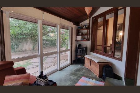 Casa à venda com 3 quartos, 250m² em Piratininga, Niterói
