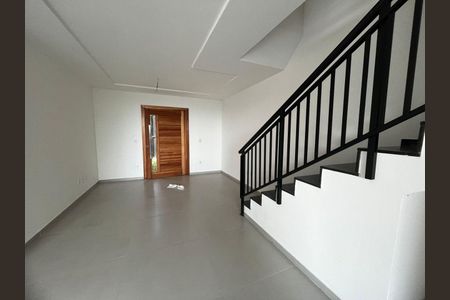 Casa à venda com 3 quartos, 170m² em Itaipu, Niterói