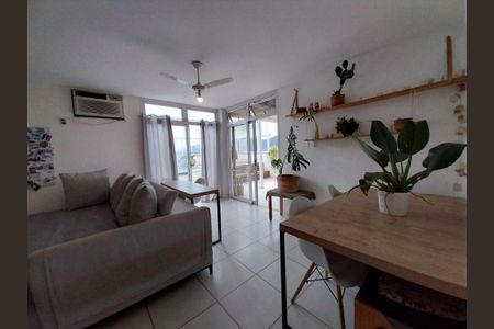 Apartamento à venda com 3 quartos, 130m² em Itaipu, Niterói