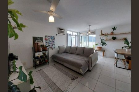 Apartamento à venda com 3 quartos, 130m² em Itaipu, Niterói