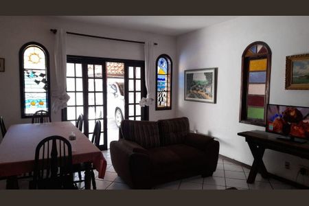 Casa à venda com 3 quartos, 168m² em Piratininga, Niterói