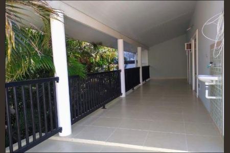 Casa à venda com 3 quartos, 300m² em Piratininga, Niterói