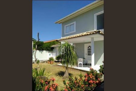 Casa à venda com 3 quartos, 300m² em Piratininga, Niterói