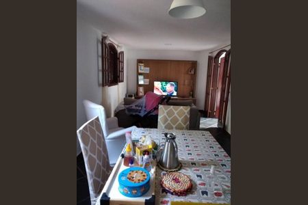 Casa à venda com 6 quartos, 400m² em Piratininga, Niterói