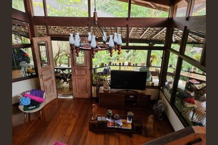 Casa à venda com 4 quartos, 251m² em Santo Antônio, Niterói