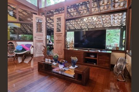 Casa à venda com 4 quartos, 251m² em Santo Antônio, Niterói