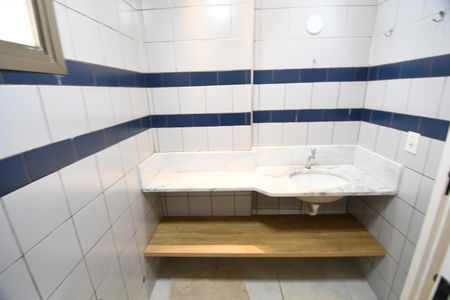 Apartamento à venda com 45m², 1 quarto e 1 vagaBanheiro 