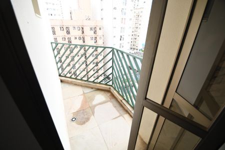 Sala - Sacada de apartamento à venda com 1 quarto, 45m² em Centro, Campinas