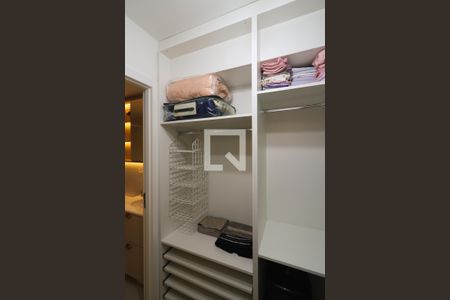 Apartamento para alugar com 47m², 1 quarto e 1 vaga Apartamento para alugar com 47m², 1 quarto e 1 vagaCloset da Suíte