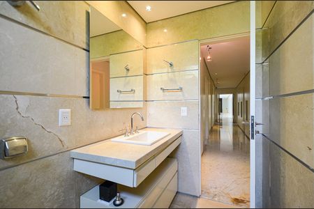 Apartamento para alugar com 410m², 5 quartos e 3 vagasBanheiro Social