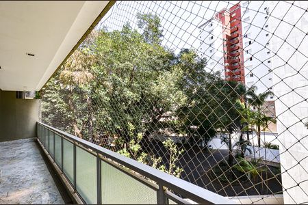 Apartamento para alugar com 410m², 5 quartos e 3 vagasÁrea de Serviço