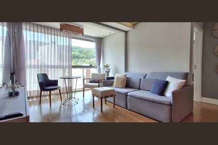 Sala de apartamento para alugar com 2 quartos, 82m² em Córrego Grande, Florianópolis